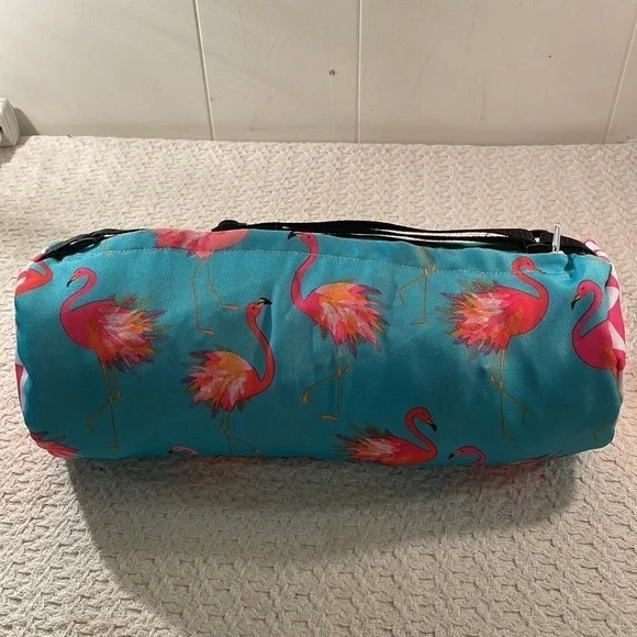 Cynthia Rowley Flamingo and Geometric Picnic Beach Blanket Matching Carry Bag - Picture 6 of 8